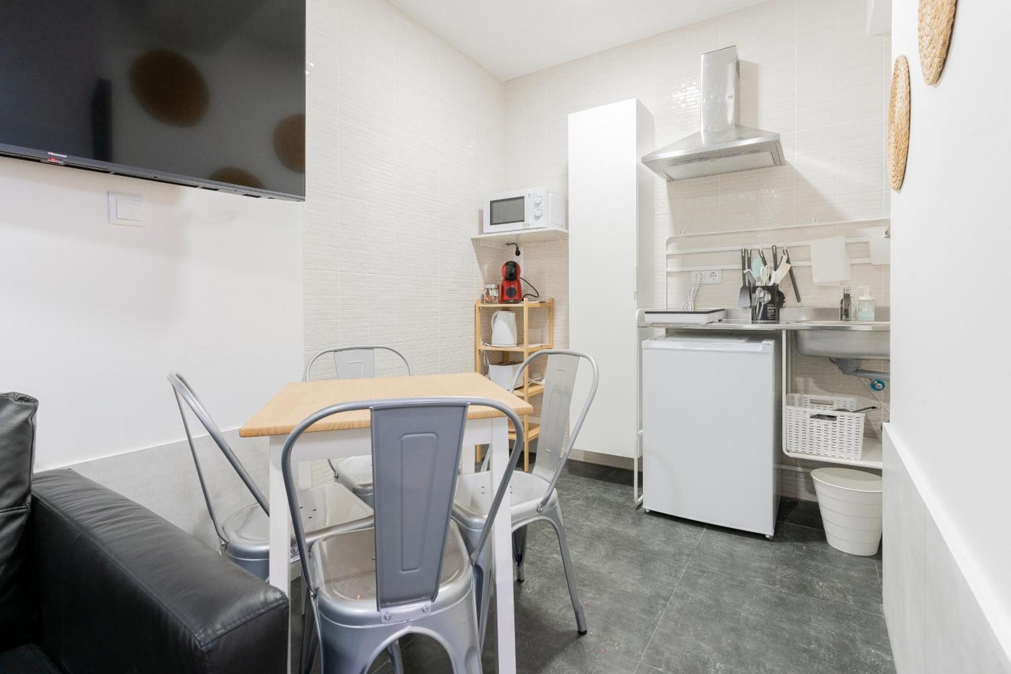 Aptuvalencia-F&B Sol Sl Exteriör bild